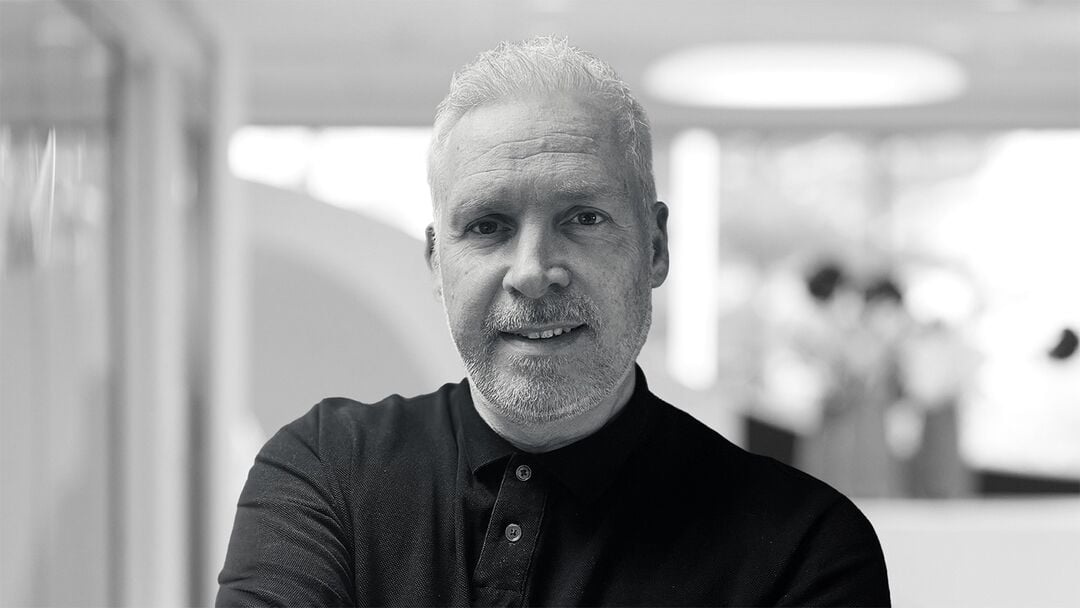 Web_Desktop-2024_Workplace_Damien_Grey