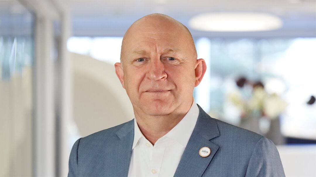 Web_Desktop-2026_ISS_Mick Moore