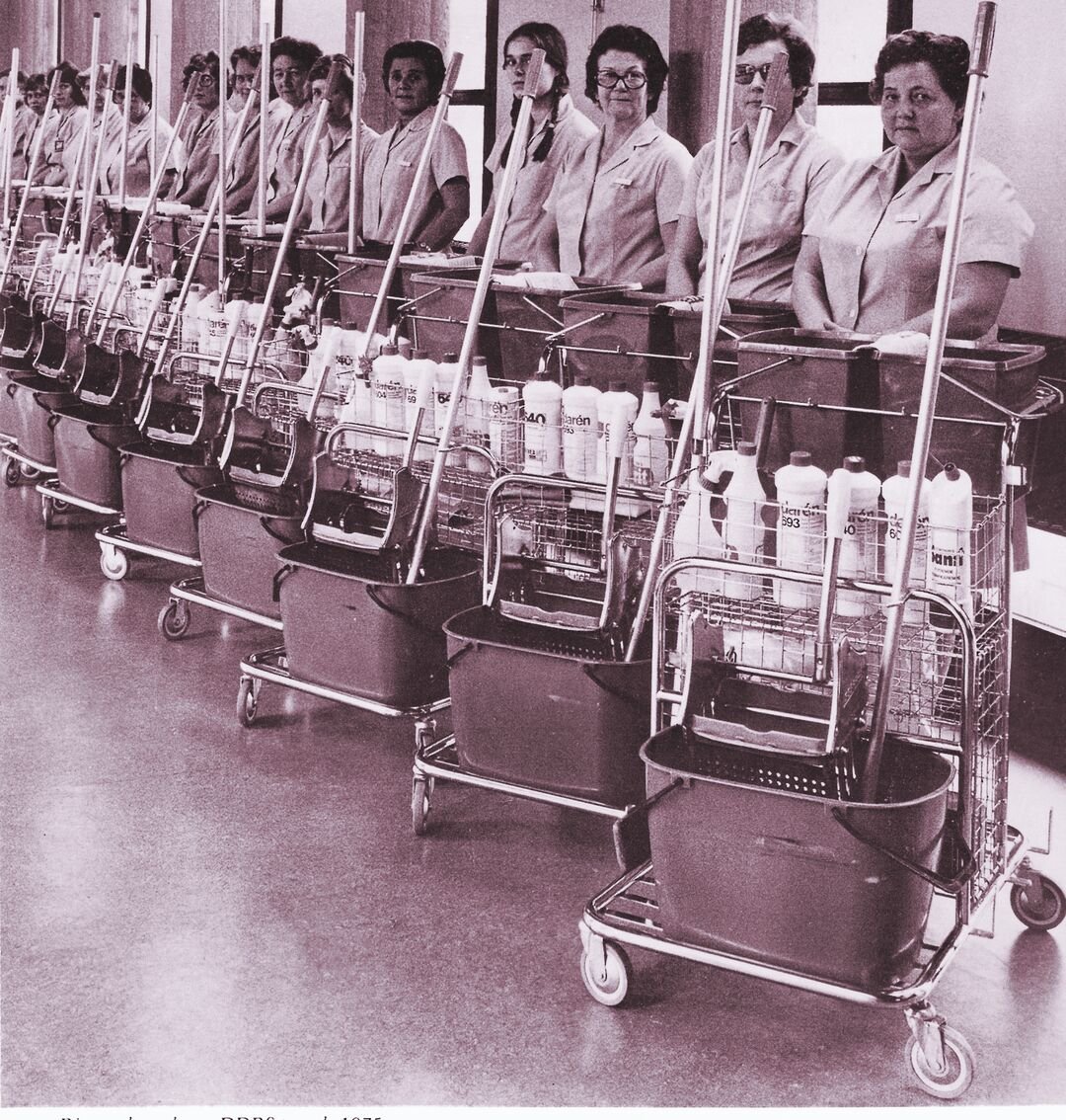 Web_Desktop-Historical_Pictures_1973-1983_0019