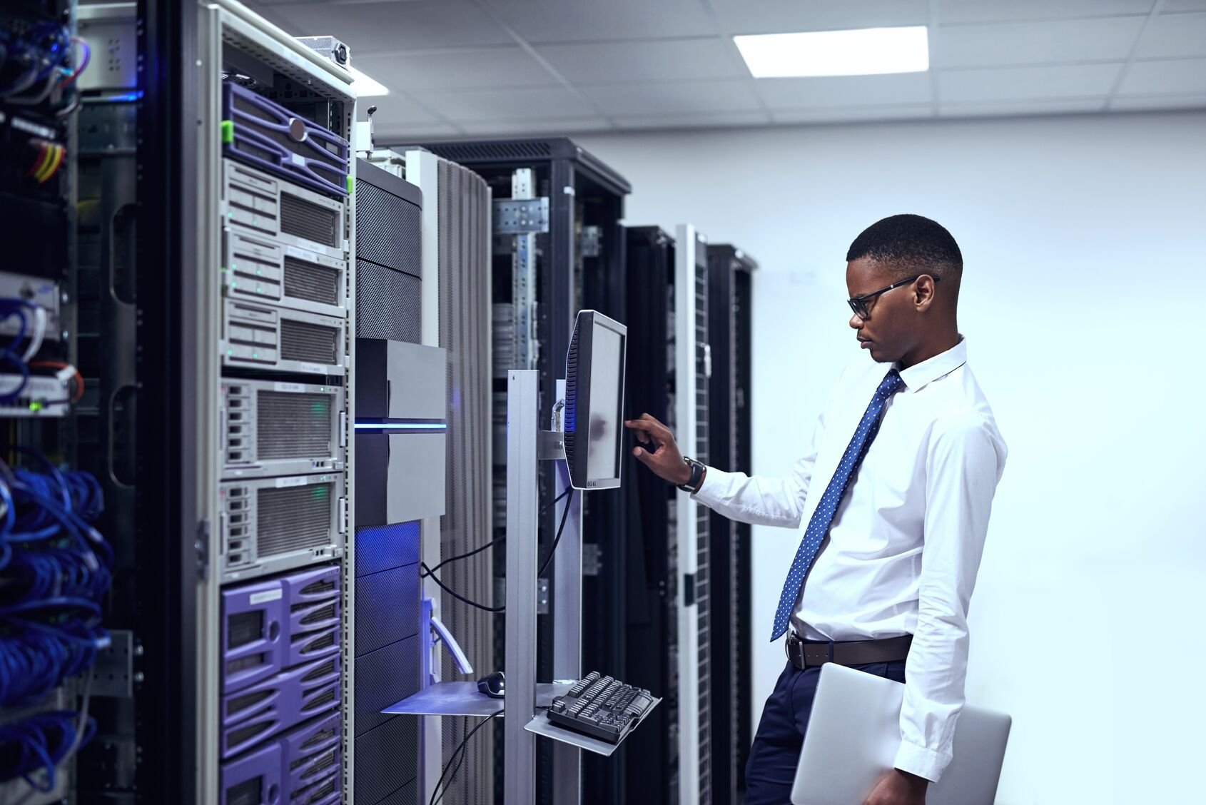 Web_Wide-AdobeStock_487635151